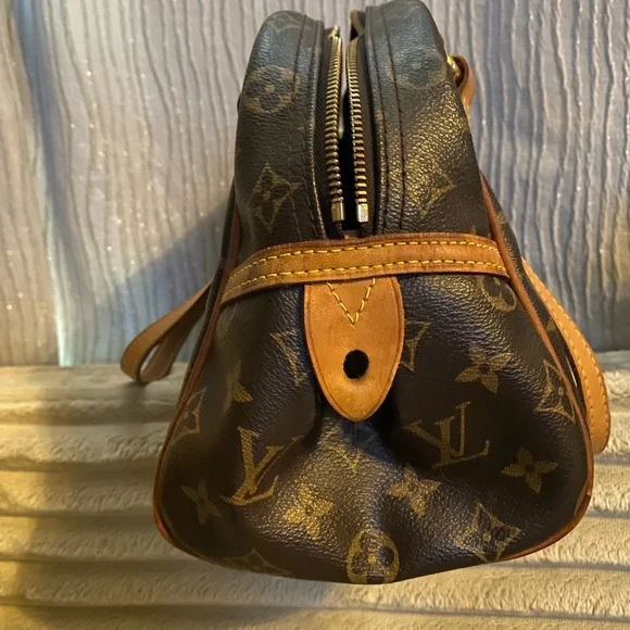 Louis Vuitton Montorgueil PM Monogram Canvas Shoulder Bag - Picture 4 of 8